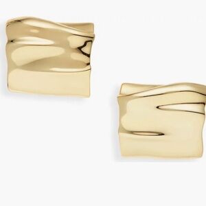 Sundra Stud Earrings
JENNY BIRD